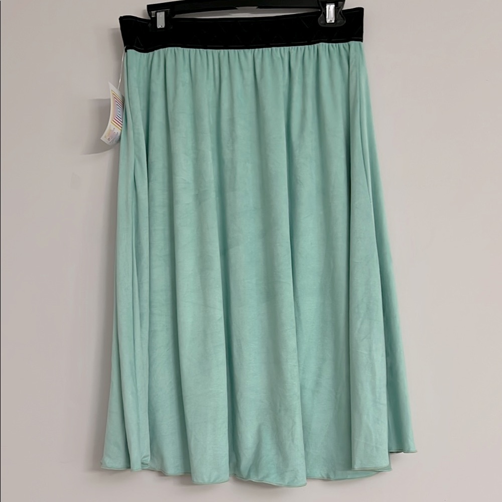 LulaRoe skirt. Size M.